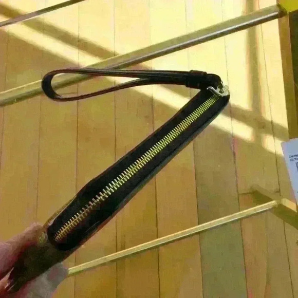 Coach CW466 Corner Zip Wristlet In Signature Canvas With Halloween Print - Picture 4 of 5